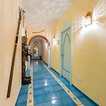 Hotel Riviera Rooms&apartment Sea-view 3*