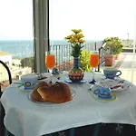 Hotel Riviera Rooms&apartment Sea-view 3*