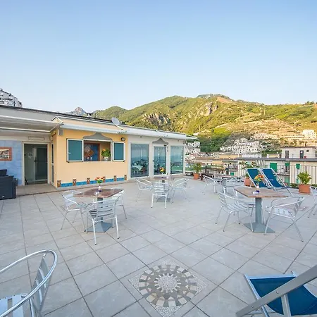 Riviera Hotel 3*