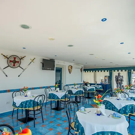 Riviera 3*