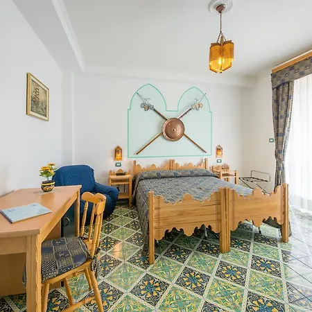 Albergo Pensione Riviera Hotel 3*