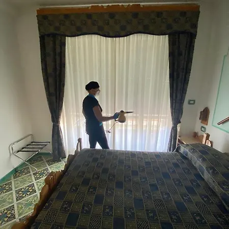 Riviera 3*