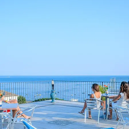 Hotel Riviera 3*